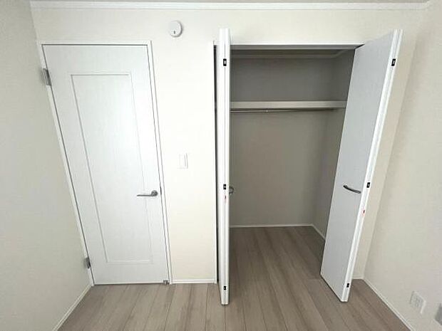 子供部屋にもちょうど良い大きさのお部屋です。
