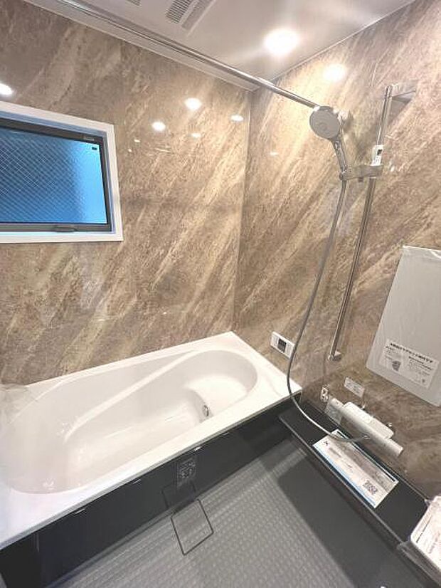 お風呂でほっとひといき。1日の疲れを癒しましょう。