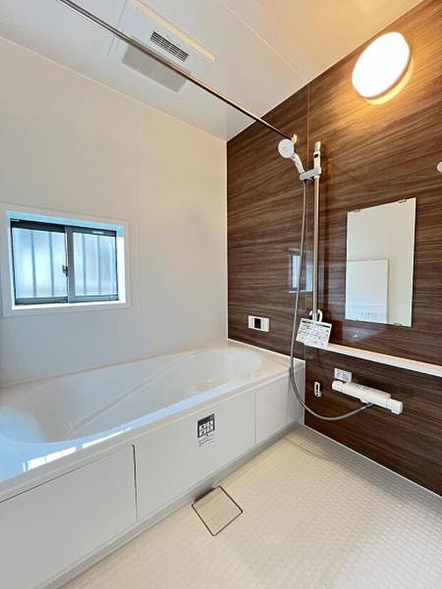 お風呂でほっとひといき。1日の疲れを癒しましょう。