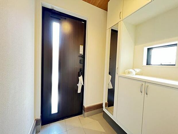 いつも気持ちよくご家族を迎えられる玄関です。