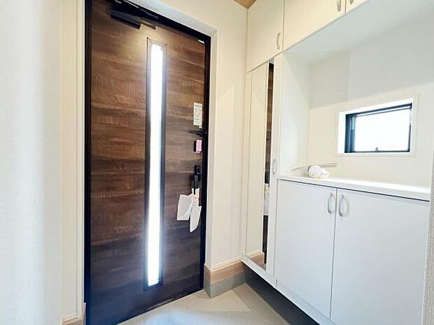 いつも気持ちよくご家族を迎えられる玄関です。