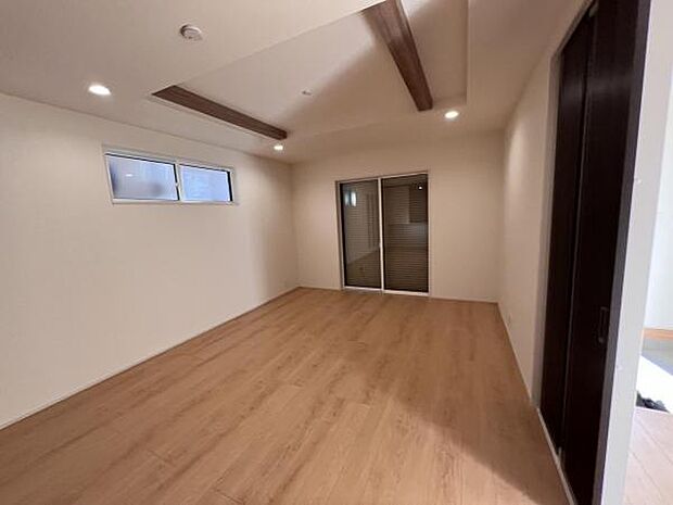 リビングダイニングになりますご家族そろっての素敵な空間になりそうですね暖かな日差しが差し込むリビング