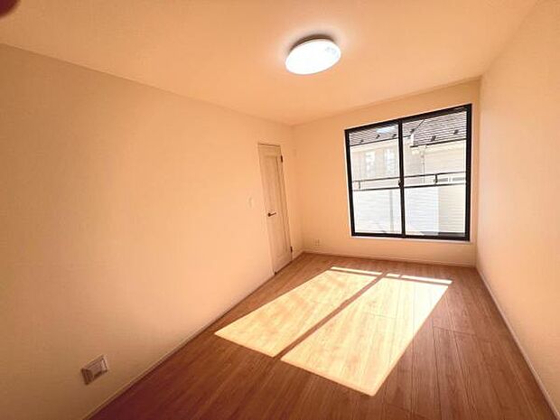 寝室にもご利用いただける居室スペースです。