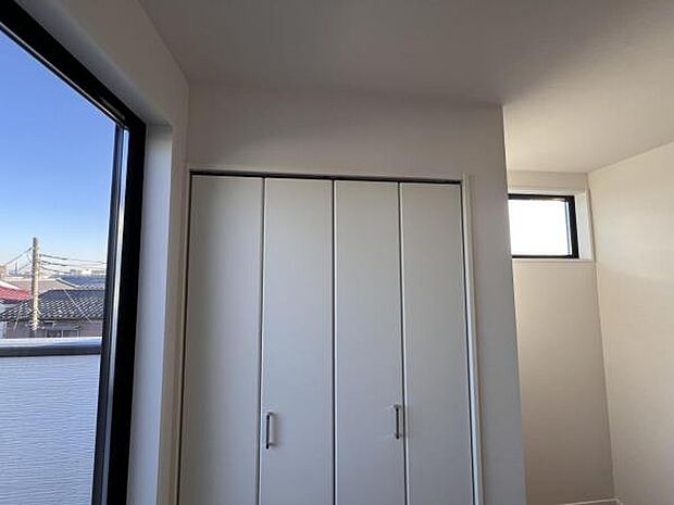 いつでもお部屋をスッキリお使い頂ける収納スペースを設置中の物を確認しやすく取り出しやすい収納スペース