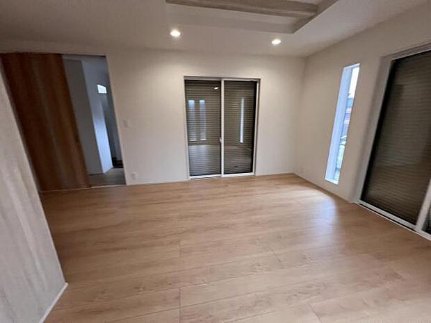 リビングダイニングになりますご家族そろっての素敵な空間になりそうですね暖かな日差しが差し込むリビング