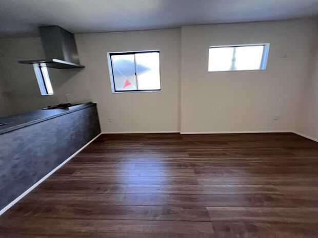 リビングダイニングになりますご家族そろっての素敵な空間になりそうですね暖かな日差しが差し込むリビング