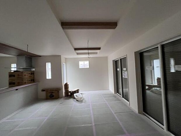 リビングダイニングになりますご家族そろっての素敵な空間になりそうですね暖かな日差しが差し込むリビング