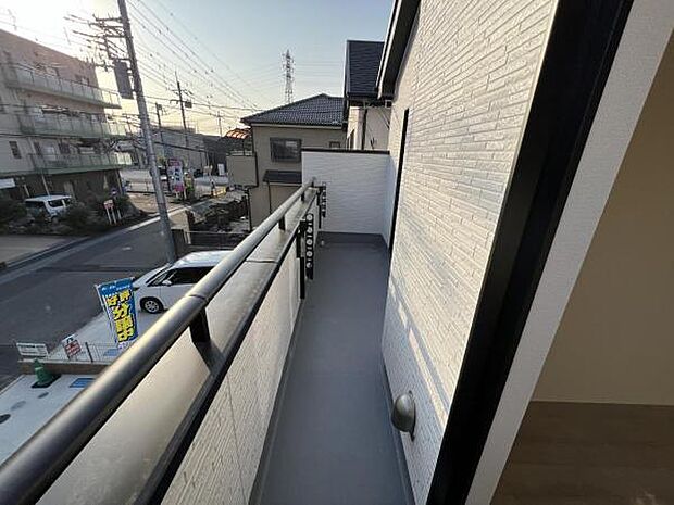 お洗濯ものを気持ち良く太陽の光で干せるのが嬉しいですね。