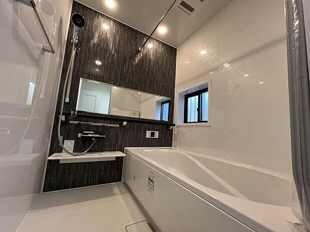 お風呂でほっとひといき。1日の疲れを癒しましょう。