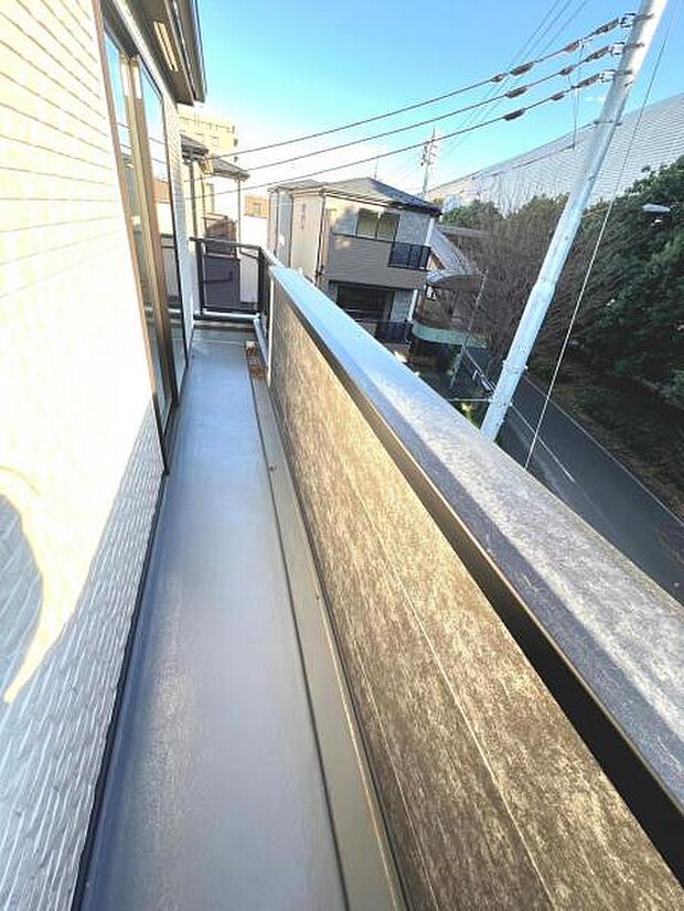 お洗濯ものを気持ち良く太陽の光で干せるのが嬉しいですね。