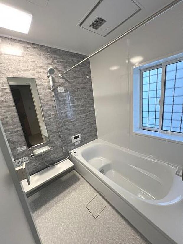 お風呂でほっとひといき。1日の疲れを癒しましょう。