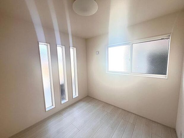 子供部屋にもちょうど良い大きさのお部屋です。