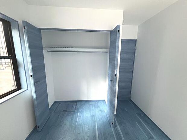 子供部屋にもちょうど良い大きさのお部屋です。