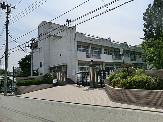 さいたま市立大谷口中学校まで約850m（徒歩11分）