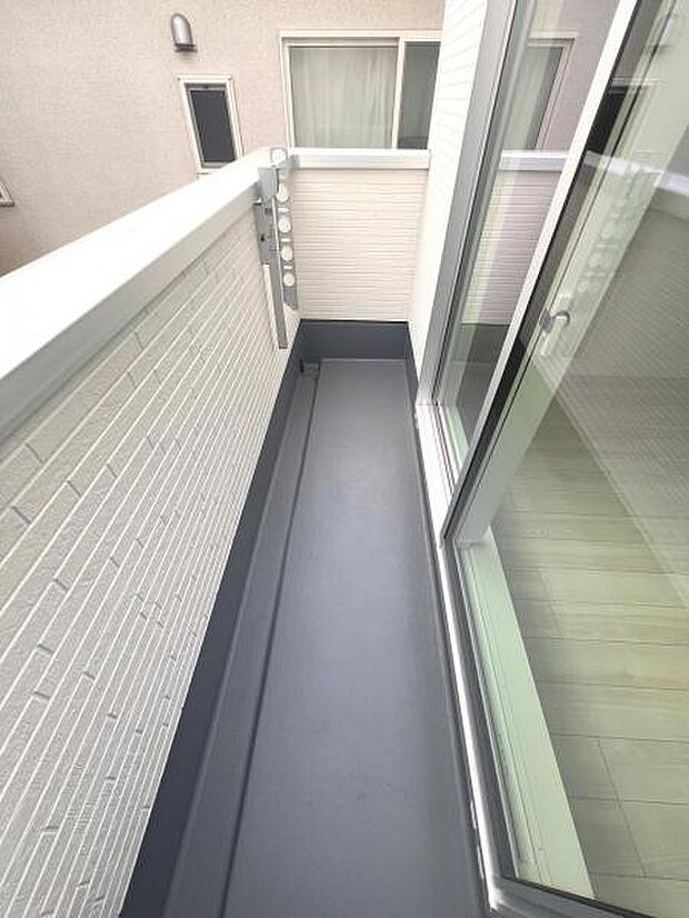 お洗濯ものを気持ち良く太陽の光で干せるのが嬉しいですね。