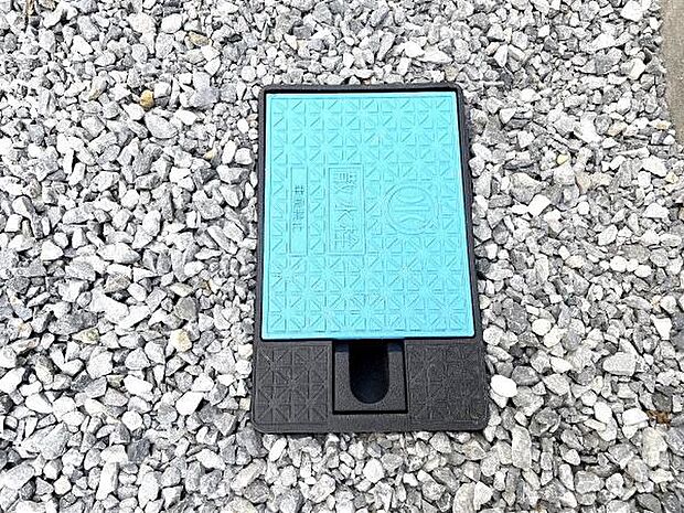 屋外に、洗車かガーデニングに便利な外水栓がございます。