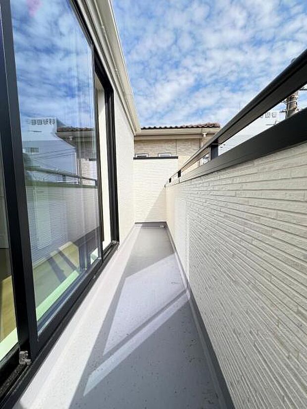 お洗濯ものを気持ち良く太陽の光で干せるのが嬉しいですね。