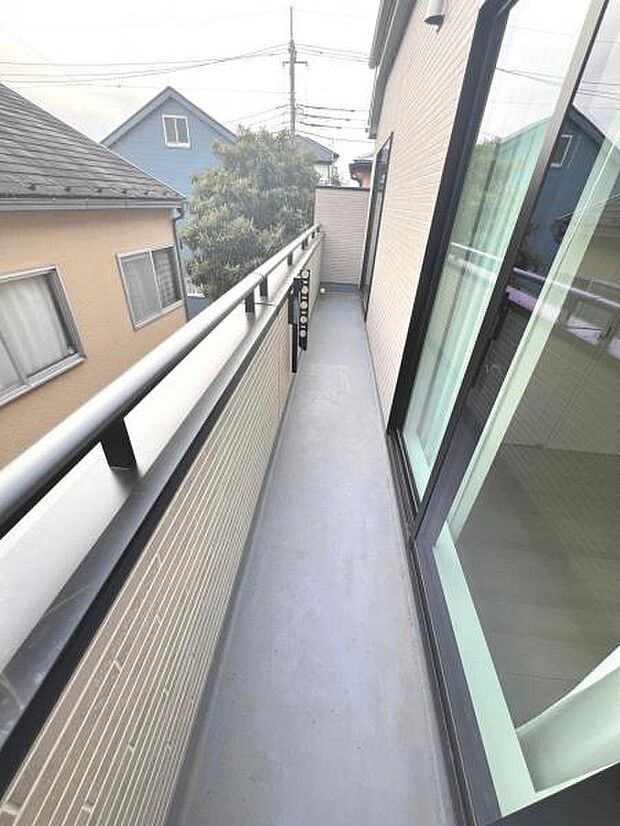 お洗濯ものを気持ち良く太陽の光で干せるのが嬉しいですね。