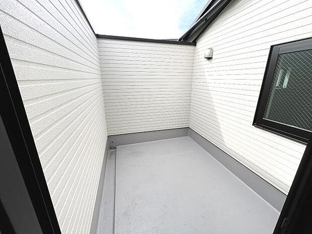 お洗濯ものを気持ち良く太陽の光で干せるのが嬉しいですね。