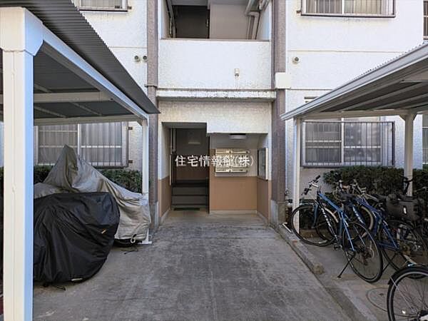 エントランスを拡大表示