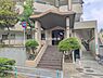 エントランス：ゆったりとした印象のエントランスです。
