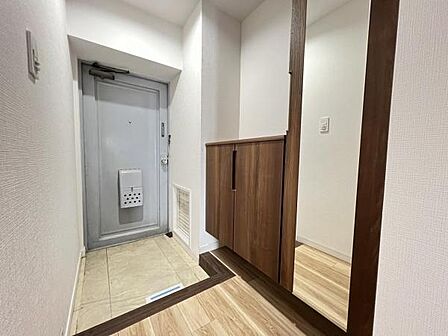いつも気持ちよくご家族を迎えられる玄関です。