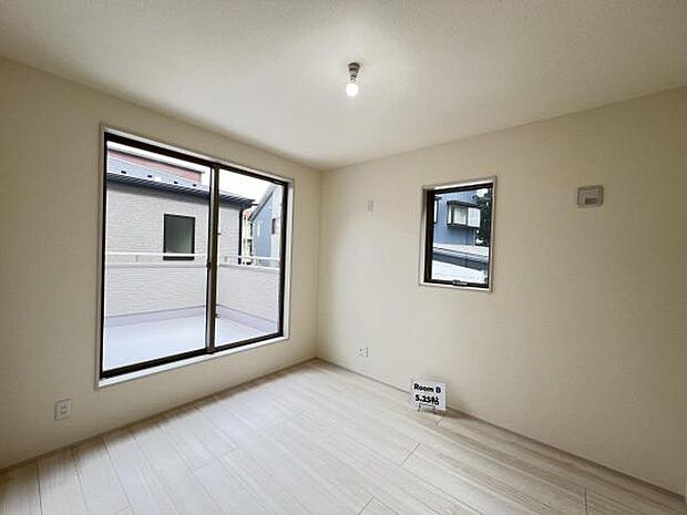 子供部屋にもちょうど良い大きさのお部屋です。