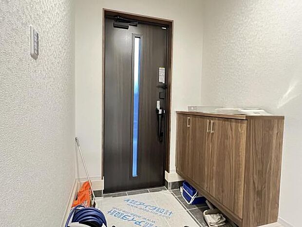 いつも気持ちよくご家族を迎えられる玄関です。