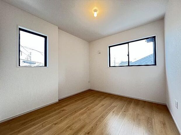 子供部屋にもちょうど良い大きさのお部屋です。