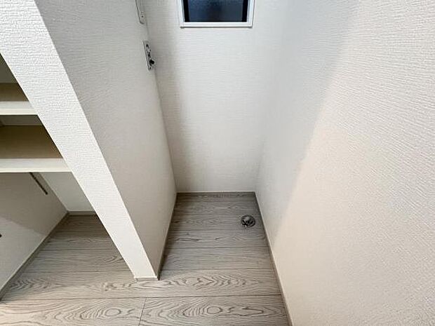 お天気を気にせずお洗濯ができ、室内干し可能です。