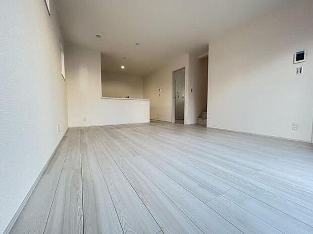 リビングダイニングになります。ご家族そろっての素敵な空間になりそうですね。