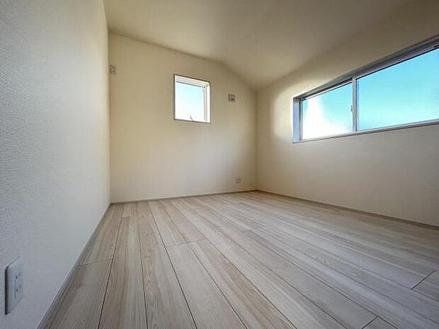 子供部屋にもちょうど良い大きさのお部屋です。