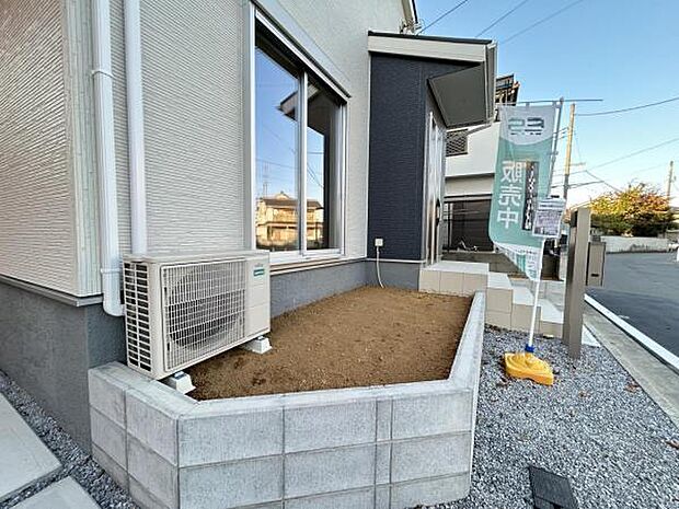 お庭スペースは、ガーデニングやお子様との外遊びなど多彩な用途でお楽しみいただけます。