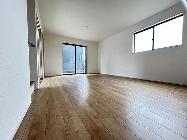 ご家族の温かい時間を演出するダイニングスペースです。