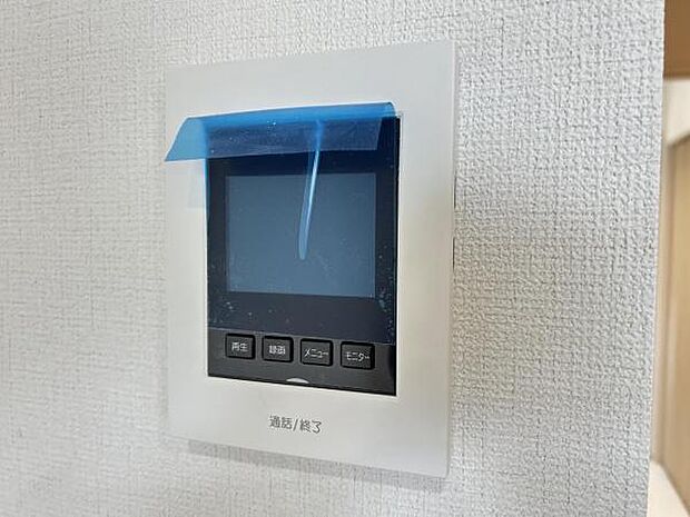 訪問者を確認できるTVモニター付きインターフォンです。