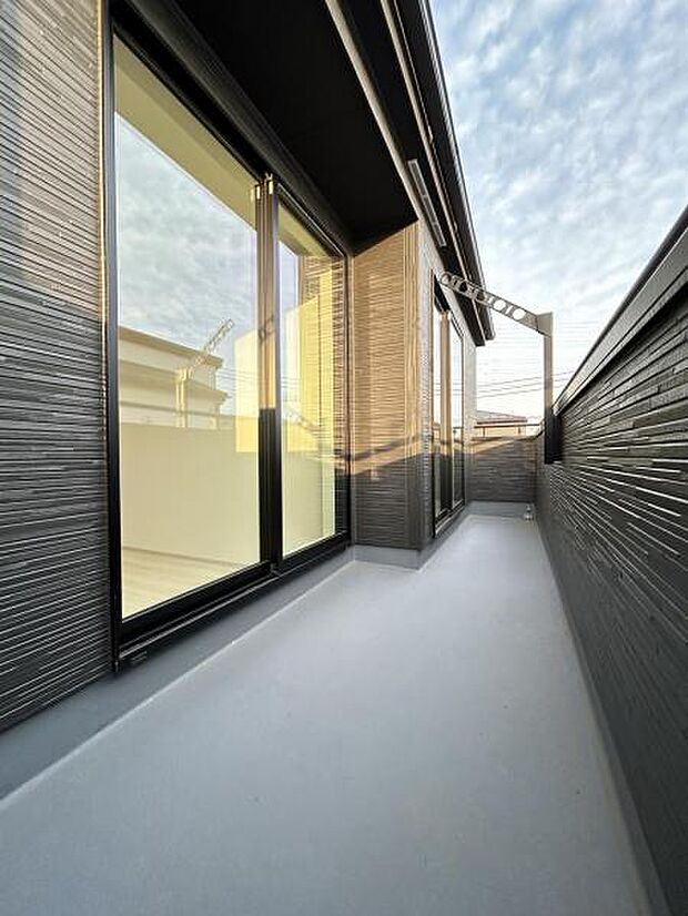 お洗濯ものを気持ち良く太陽の光で干せるのが嬉しいですね。