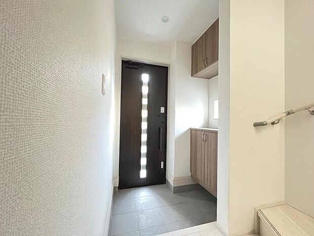 いつも気持ちよくご家族を迎えられる玄関です。