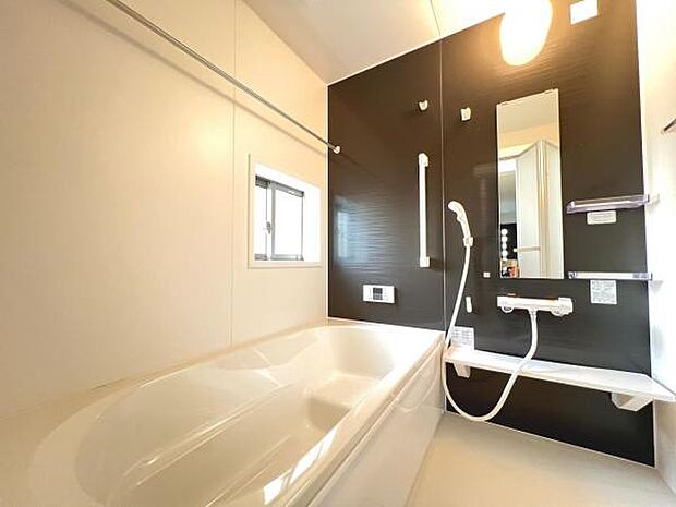 お風呂でほっとひといき。1日の疲れを癒しましょう。