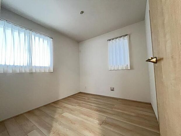子供部屋にもちょうど良い大きさのお部屋です。