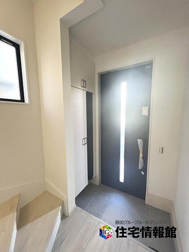 いつも気持ちよくご家族を迎えられる玄関です。