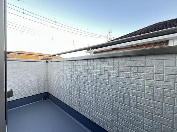 お洗濯ものを気持ち良く太陽の光で干せるのが嬉しいですね。