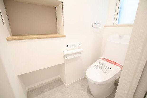 ほっと安らげるトイレ空間です。