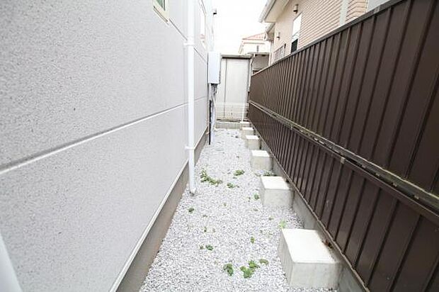 お庭スペースは、ガーデニングやお子様との外遊びなど多彩な用途でお楽しみいただけます。