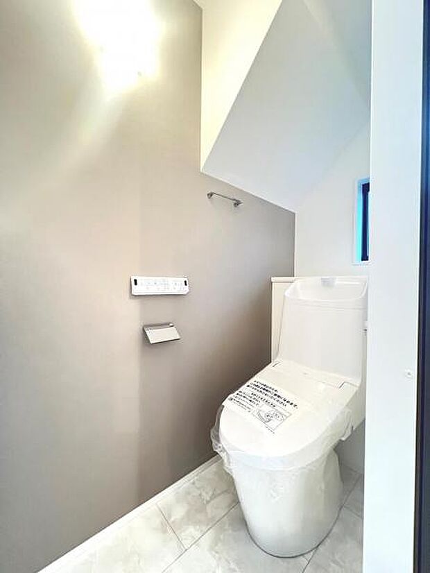 ほっと安らげるトイレ空間です。