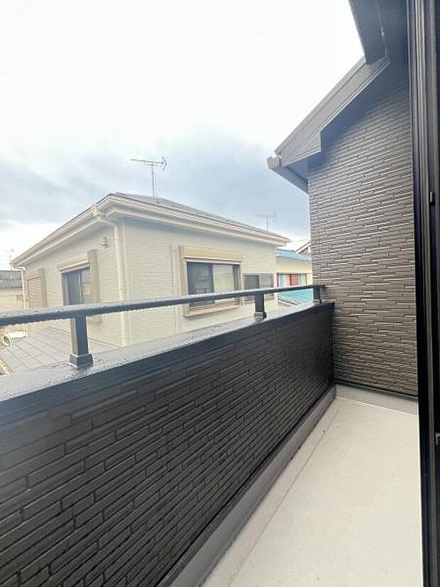 お洗濯ものを気持ち良く太陽の光で干せるのが嬉しいですね。