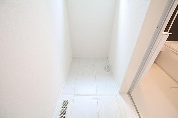 お天気を気にせずお洗濯ができ、室内干し可能です。