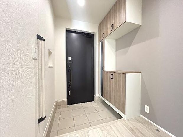 いつも気持ちよくご家族を迎えられる玄関です。