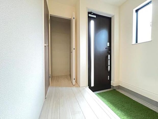 いつも気持ちよくご家族を迎えられる玄関です。