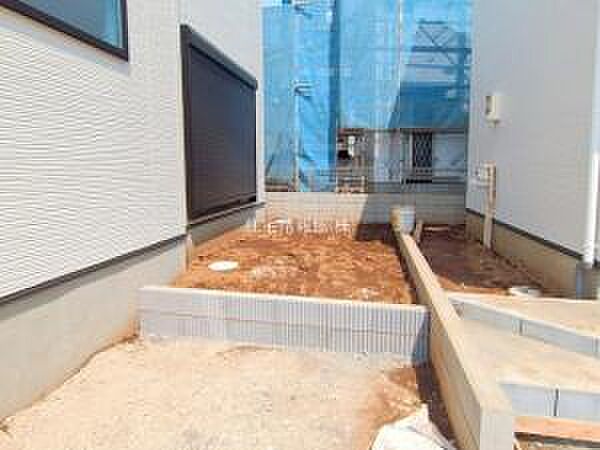 お庭スペースは、ガーデニングやお子様との外遊びなど多彩な用途でお楽しみいただけます。