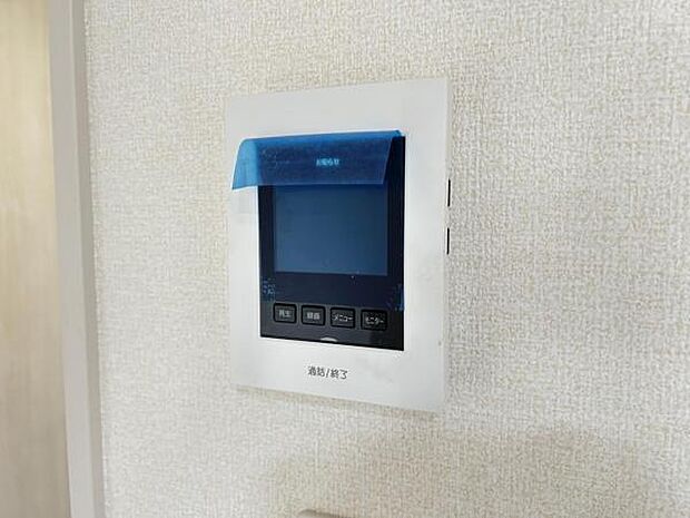 訪問者を確認できるTVモニター付きインターフォンです。